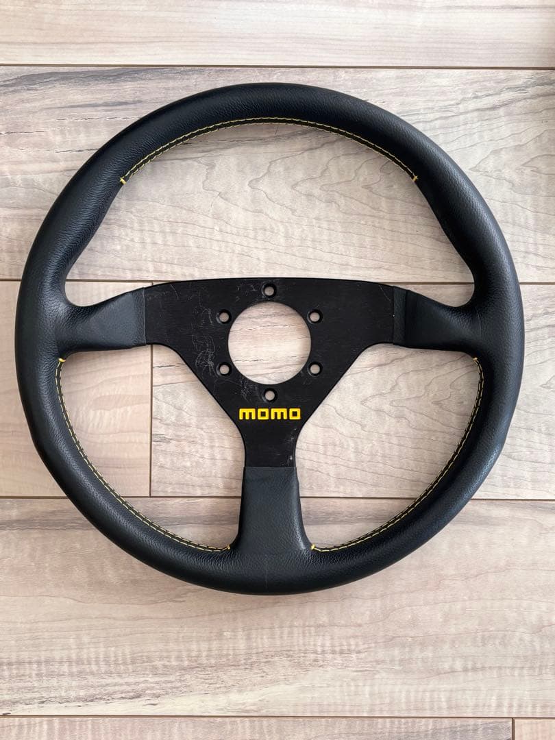 MOMO VELOCE RACING ヴェローチェレーシング　32φ