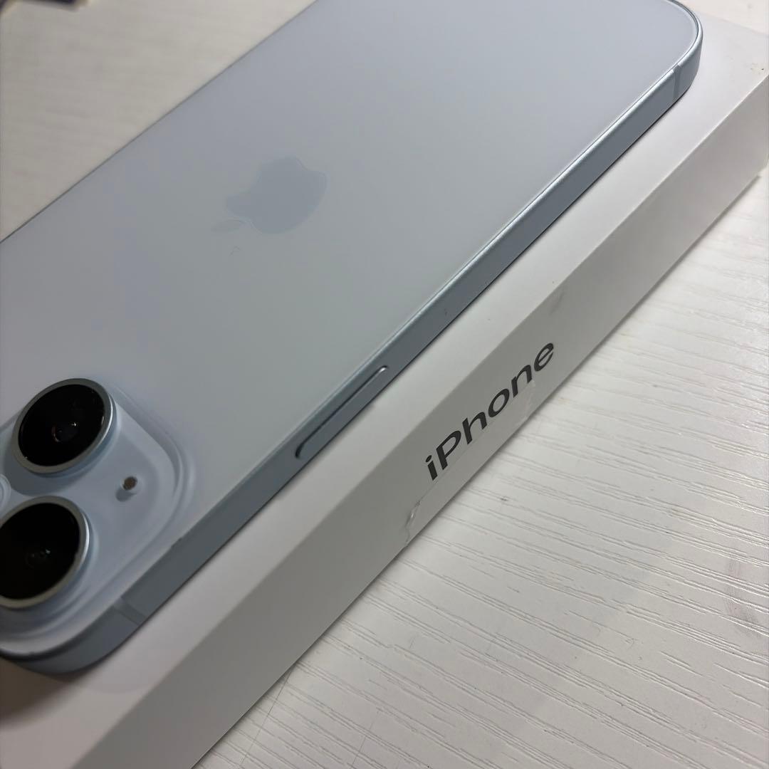 iPhone15 256GB ブルー SIMフリー 極美品