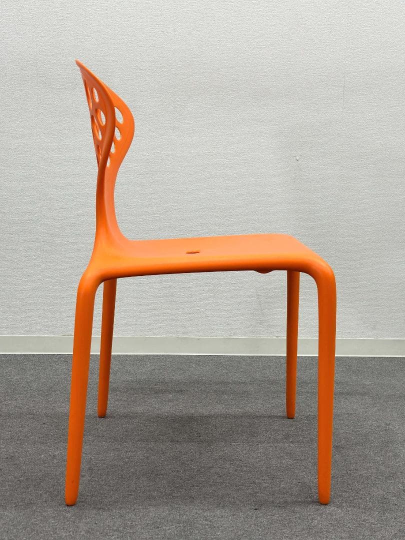 ■モローゾ■スーパーナチュラルチェア　ダイニング　オレンジ　屋外　スタッキング