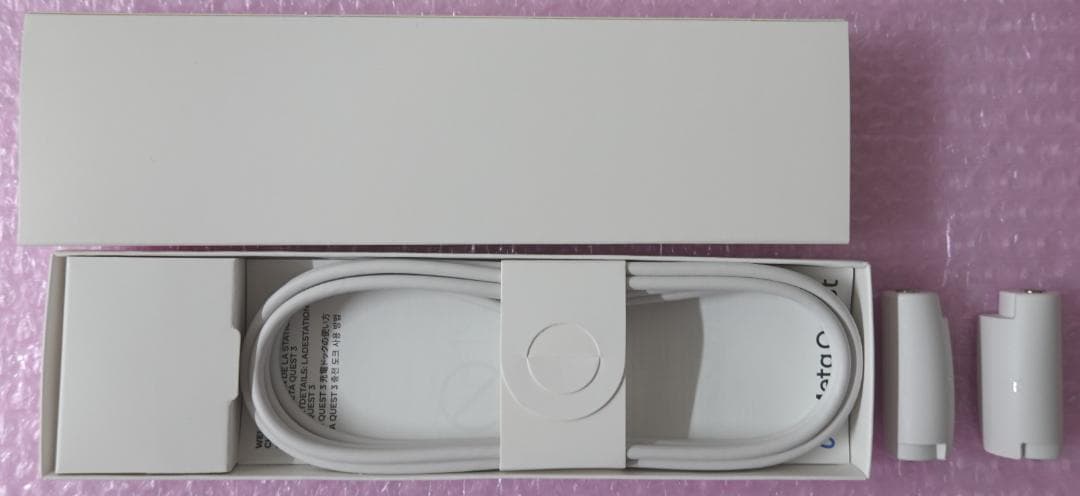 Quest3 512GB、公式充電スタンド、BOBOVRヘッドストラップ