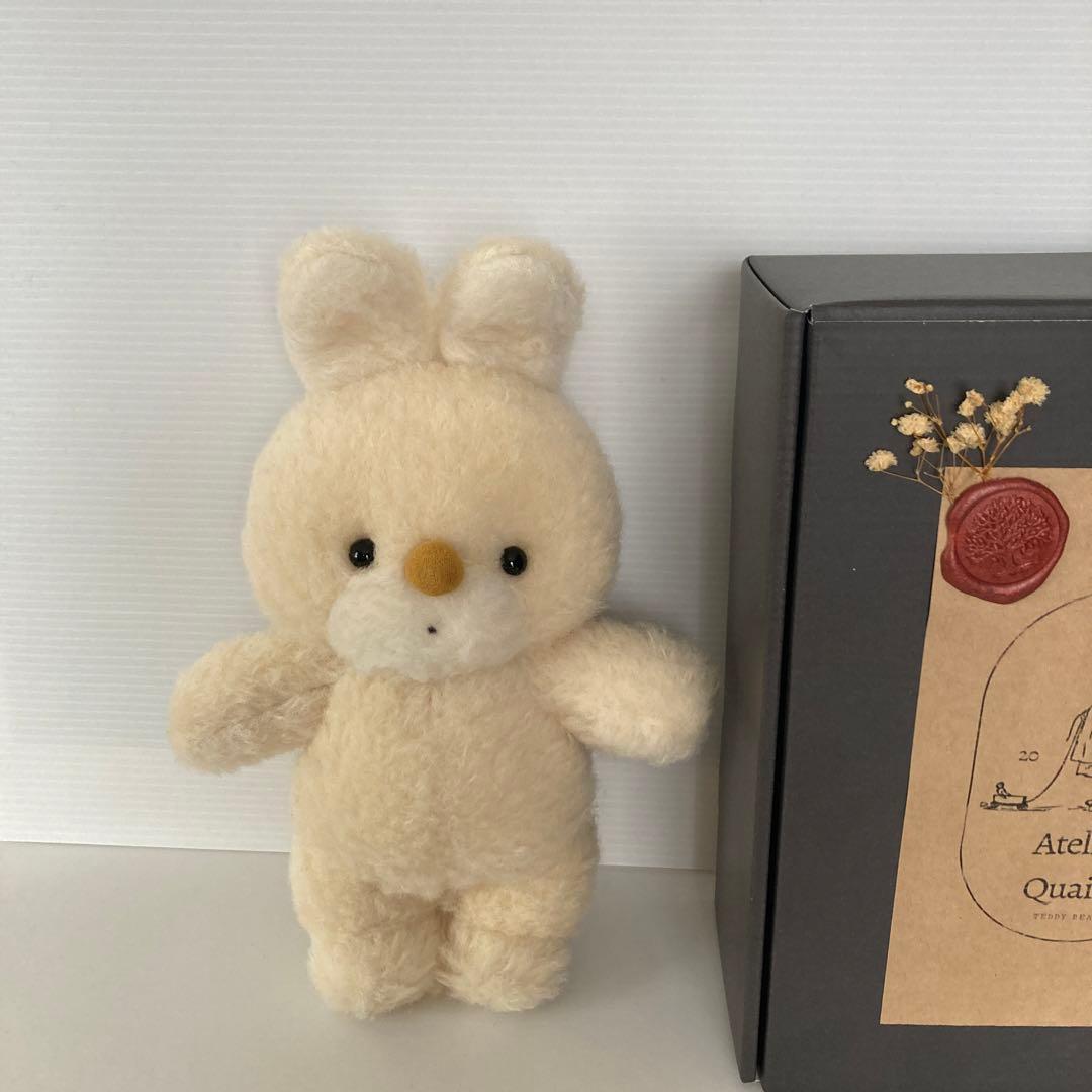 ぬいぐるみ　作家　うさぎ　テディラビット　アーティストベア　テディベア