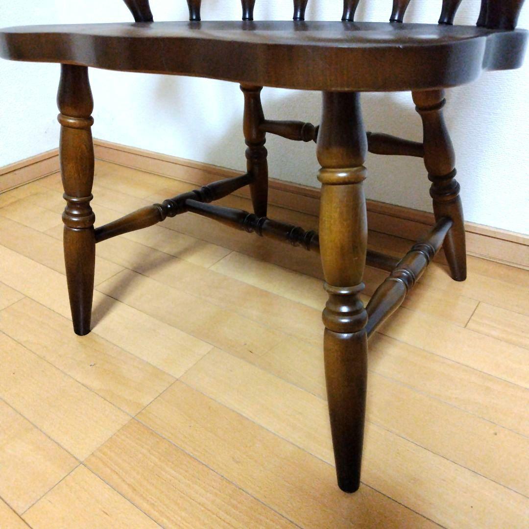 ◯飛騨産業　肘付ダイニングチェア【キツツキマーク】