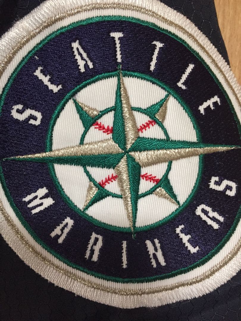 MLB シアトル・マリナーズ　ナイロンスタジャンM フリースなし