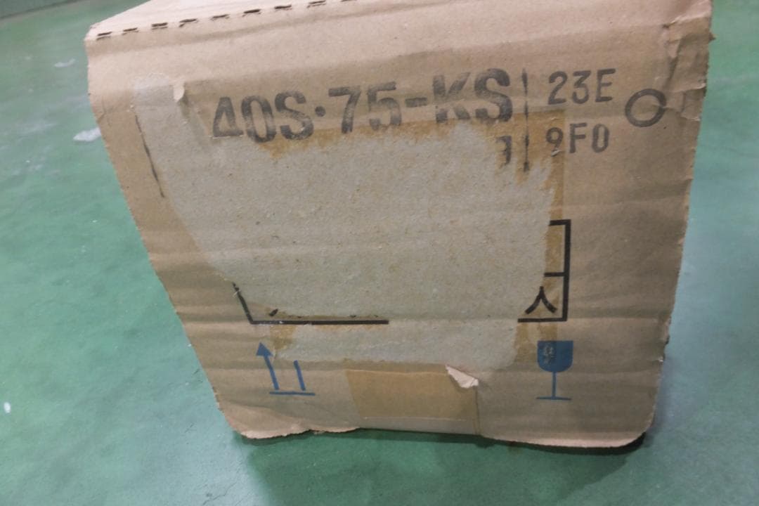 蛍光灯（40W）