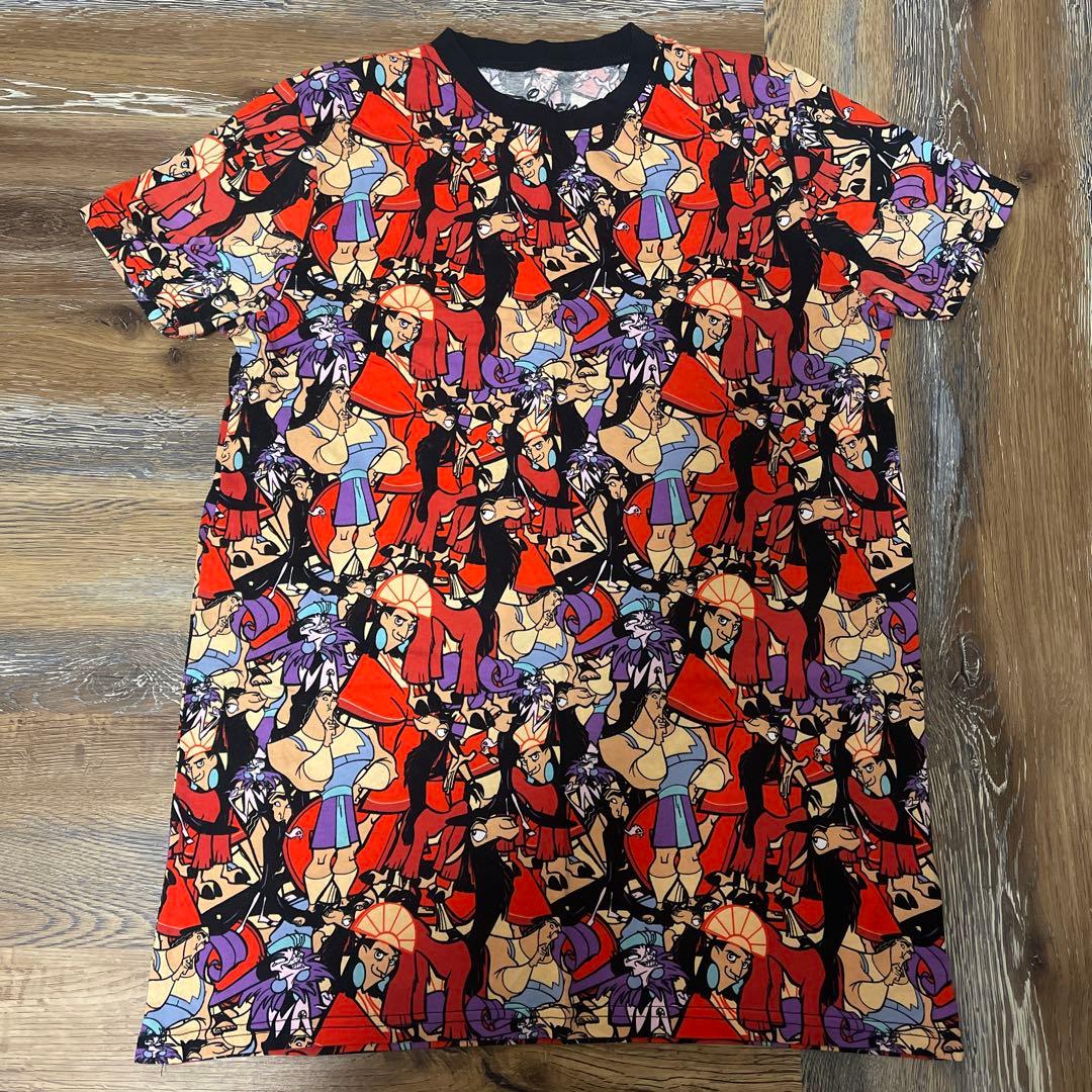 完売日本未発売Disneyラマになった王様cakeworthyTシャツXL