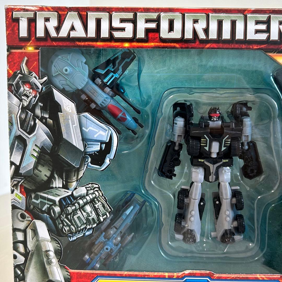 トランスフォーマー CRANKCASE with DESTRONS