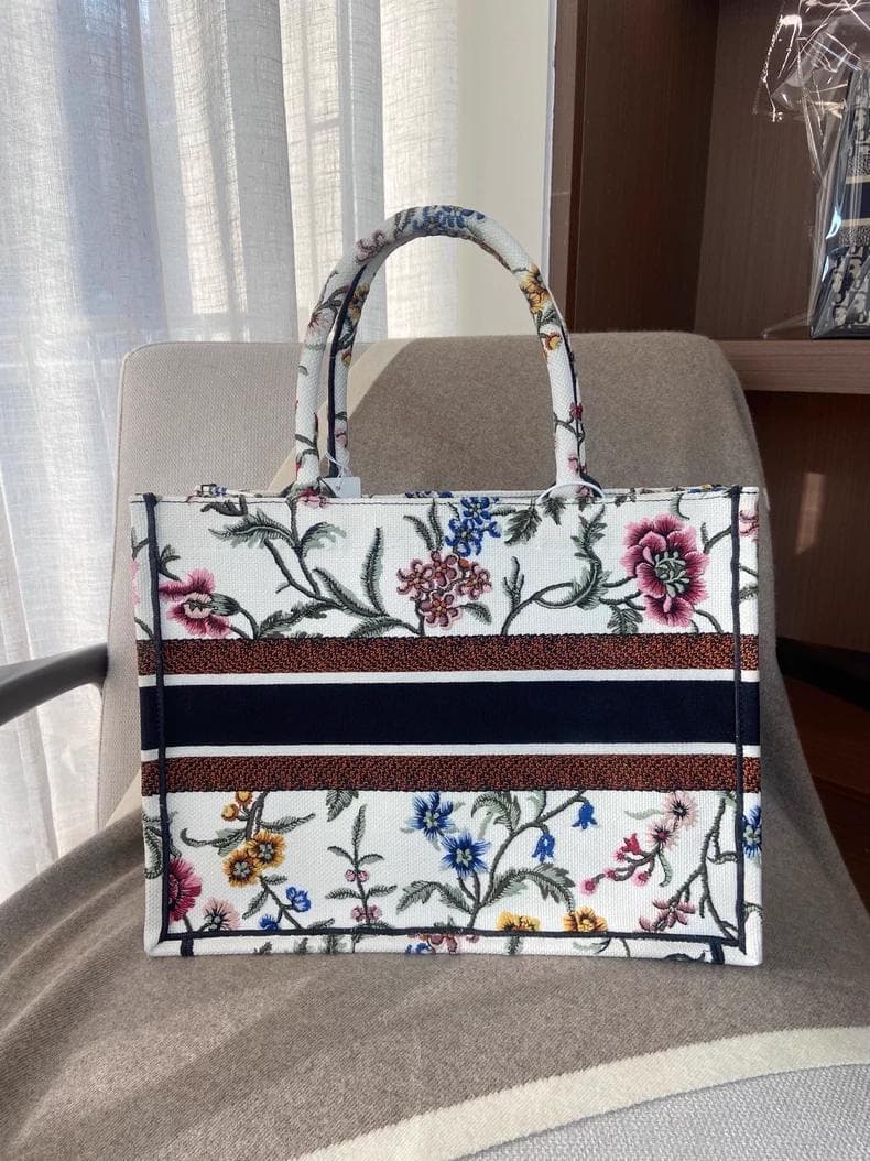 フローラル刺繍 ブック トートバッグ