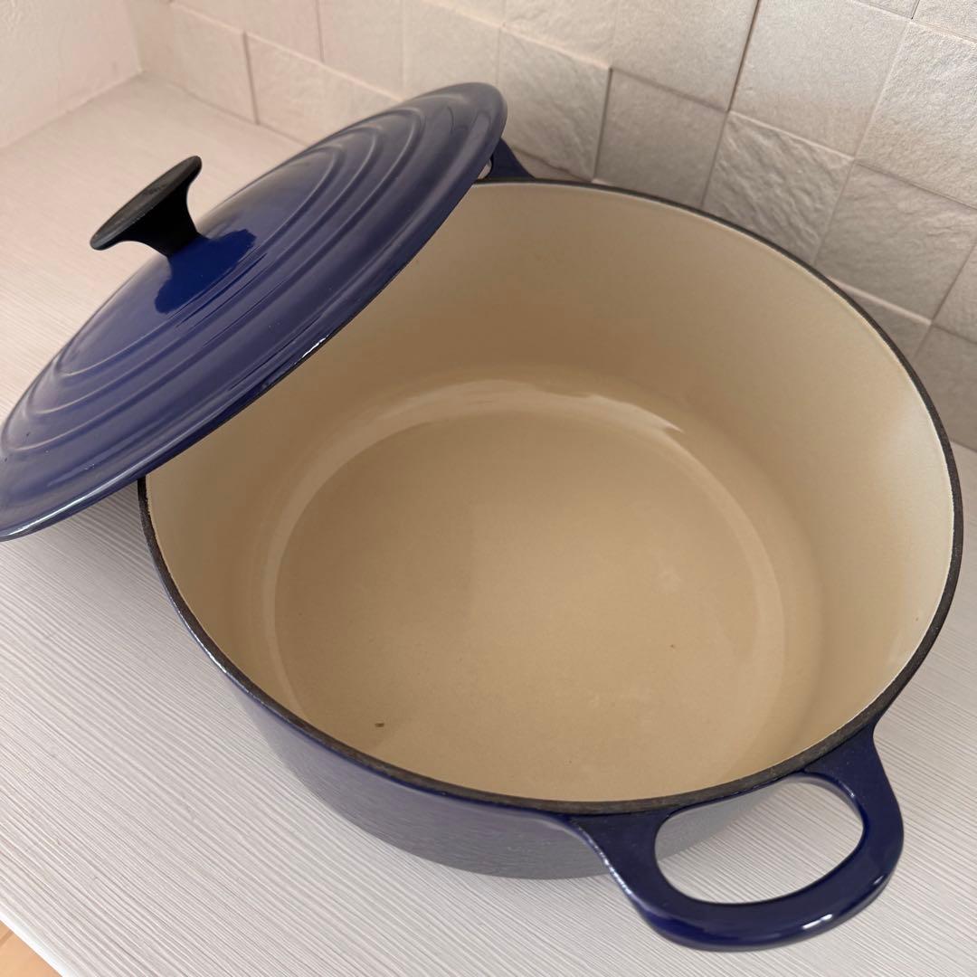LE CREUSET  ココットロンド インディゴブルー 26cm　ルクルーゼ