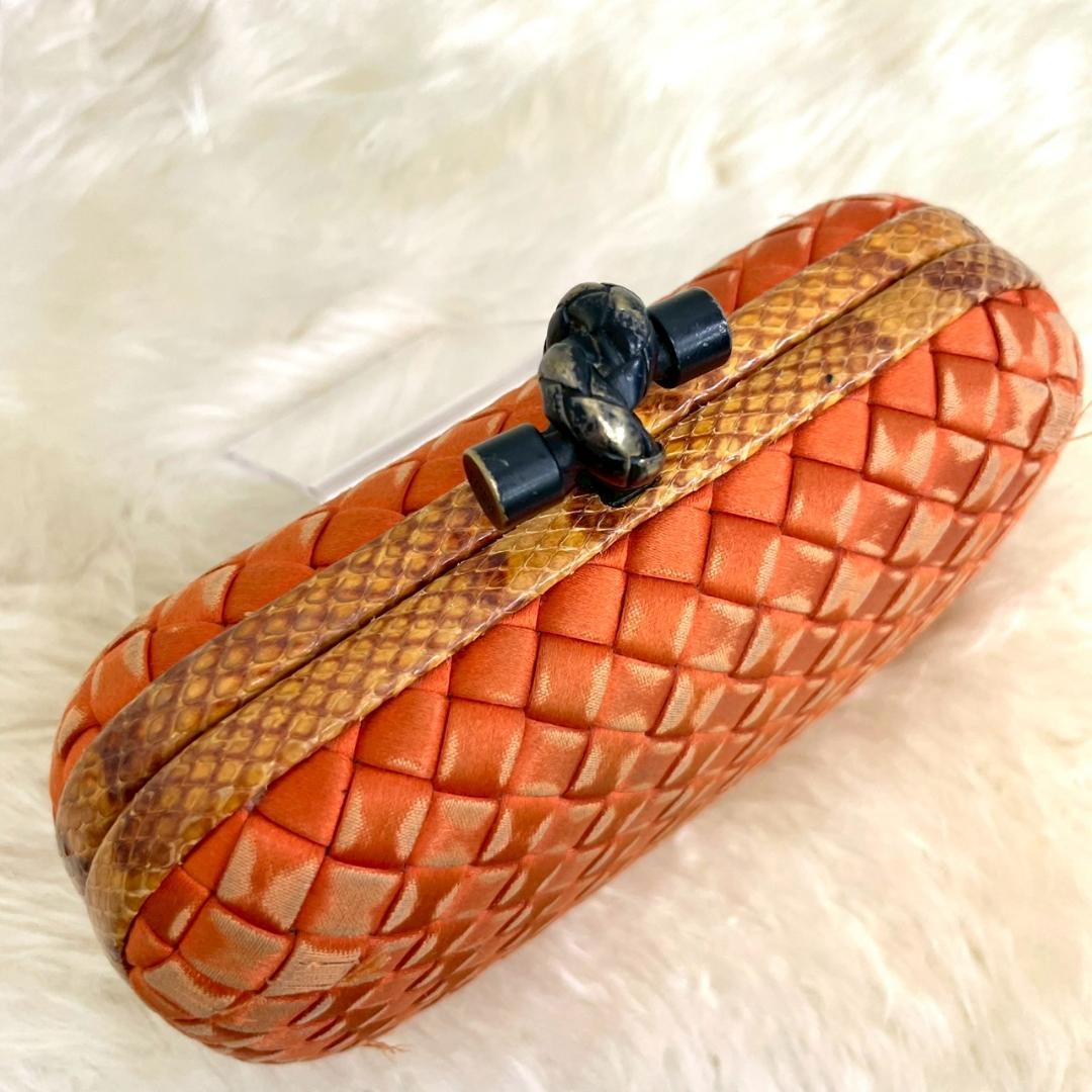BOTTEGA VENETA　ボッテガ　ノット　クラッチバック　イントレチャート