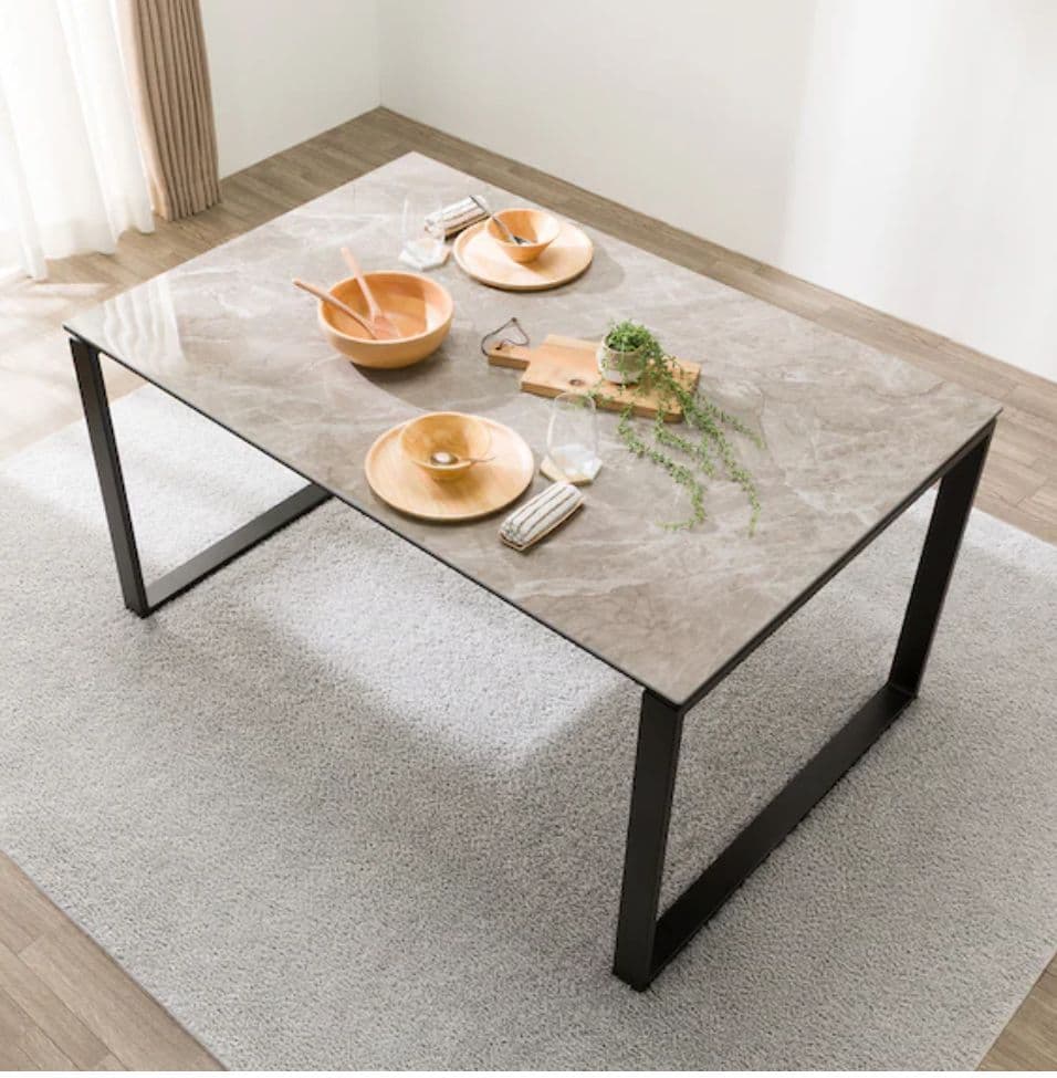 【美品】ニトリセラミックダイニングテーブル135幅