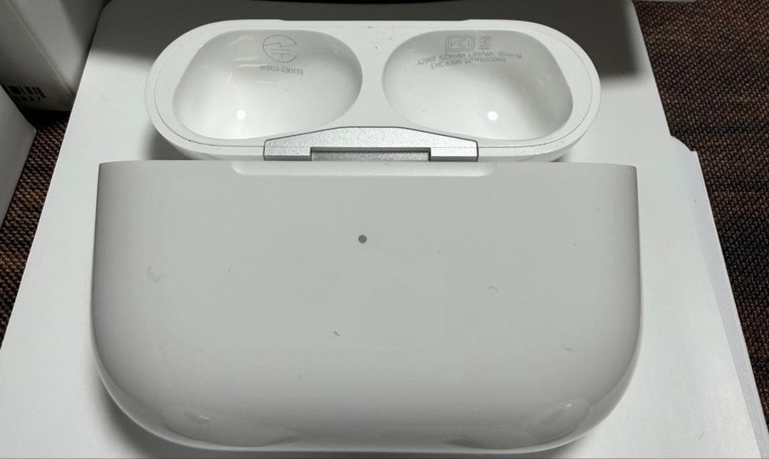 【極美品】AirPods Pro 第2世代 AppleCare＋2年保証付き