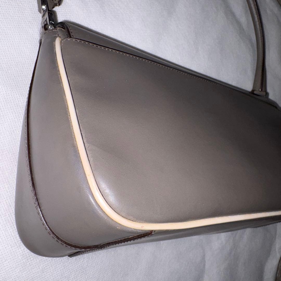 PRADA バッグ