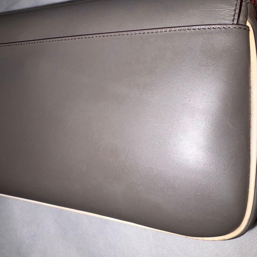 PRADA バッグ