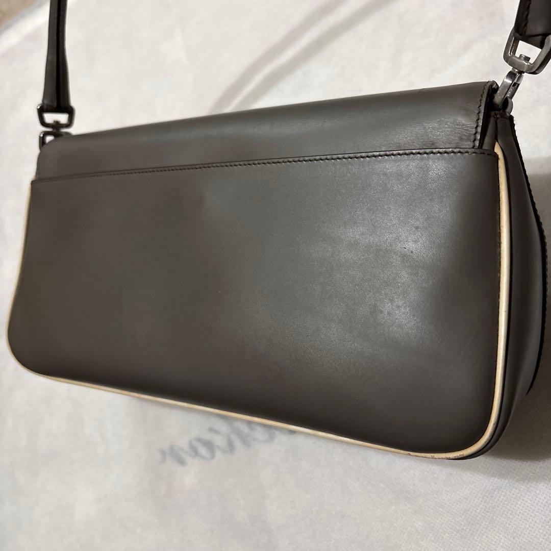PRADA バッグ