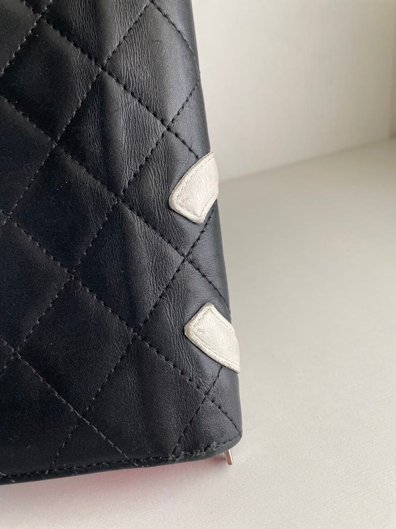 美品✨白黒カンボンラインChanel キルティング長財布 シャネルマトラツセ