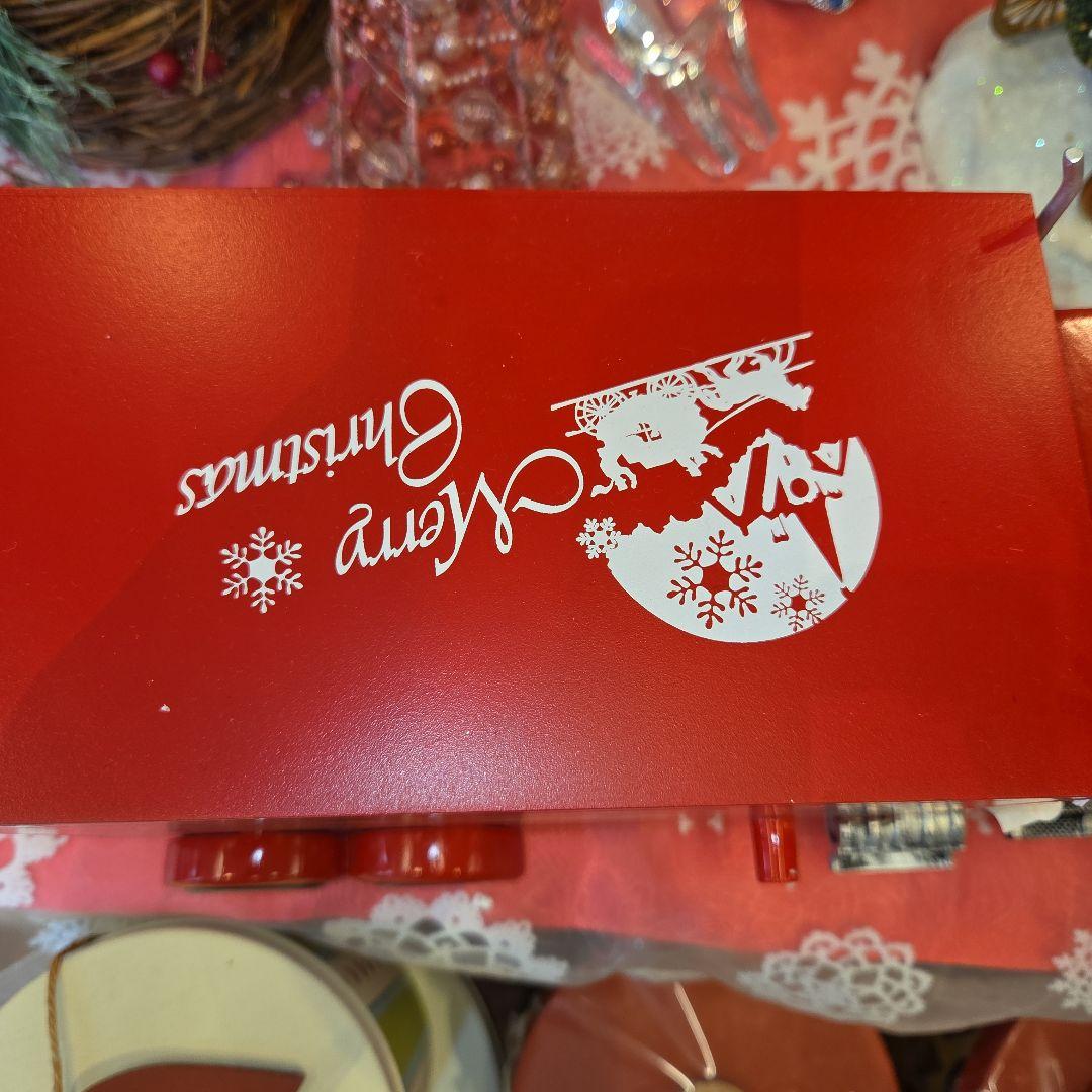 クリスマス装飾 赤いトラックオルゴール サンタクロース