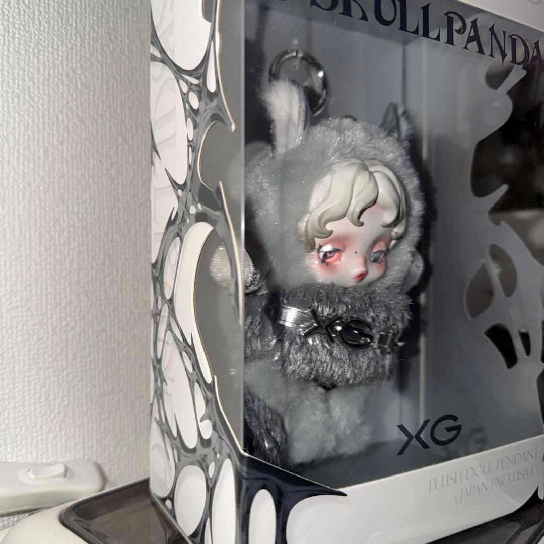 早い者勝ち　XGスカルパンダSKULLPANDA ぬいぐるみペンダント 日本限定