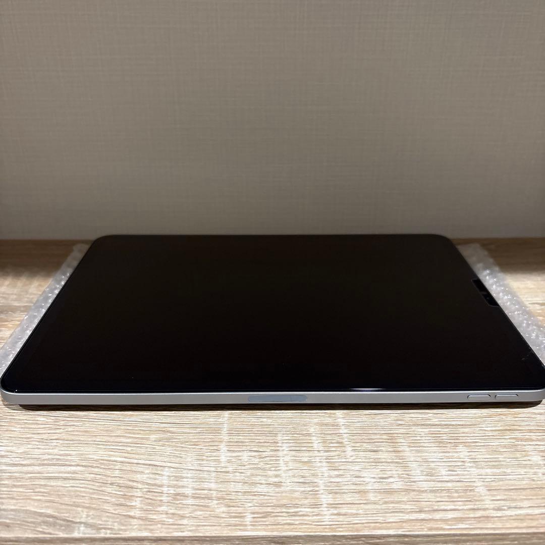 美品 iPad Pro 11インチ 128GB 第4世代 スペースグレー ESR