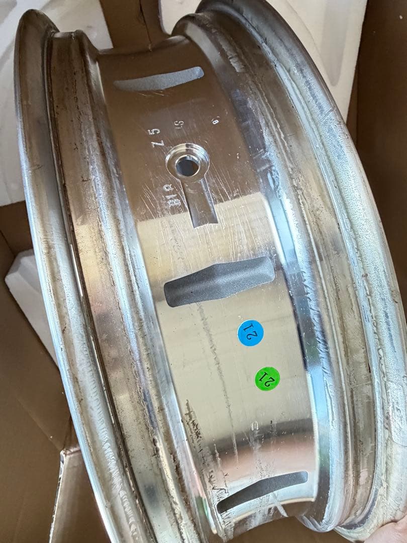 ハーレーダビッドソン　純正ホイール ファットボーイFLFBS 2025式