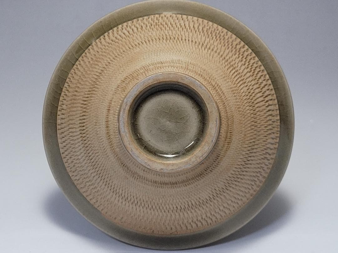 青磁 陰刻 花紋 茶杯 宋元時代 幅約10.2cm