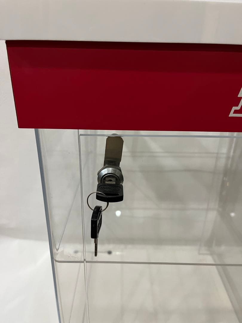 ニクソン腕時計ディスプレイケース
