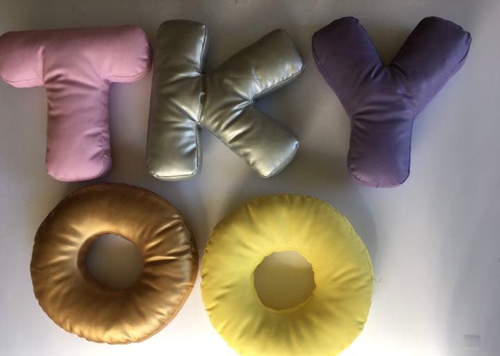 TOKYO文字クッション　美品5点セット
