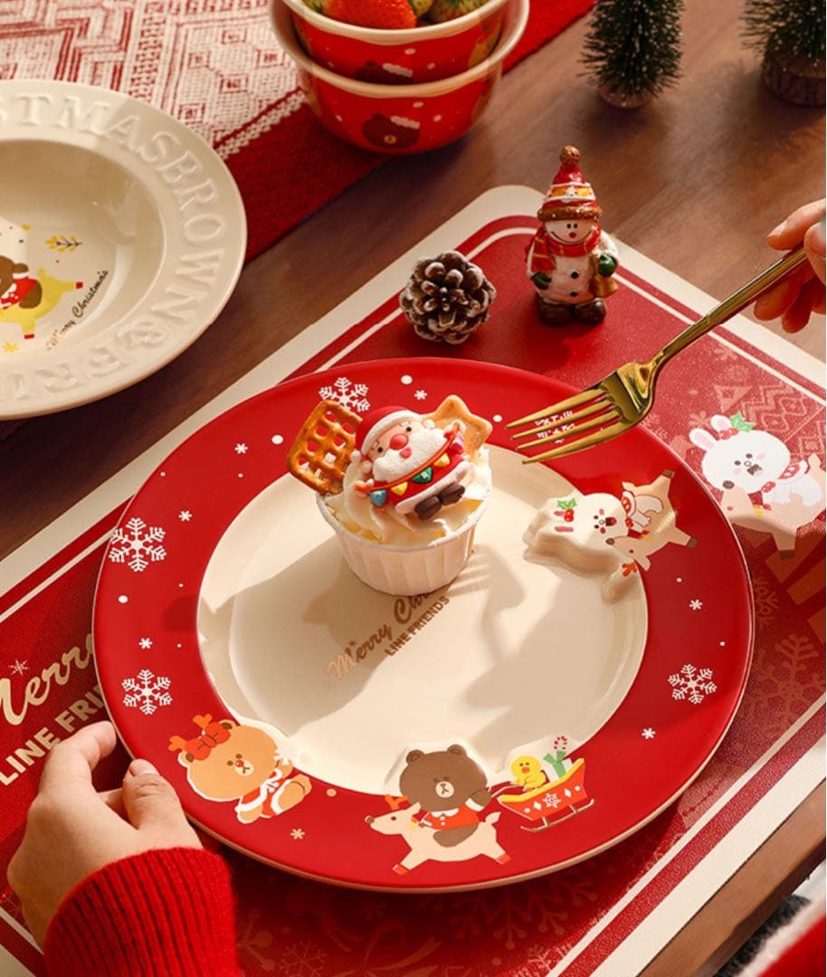 LINE FRIENDS クリスマス 限定グッズ 食器5点セット大中皿小鉢グラス