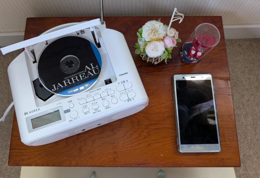 木製シンプルテーブル　屋久杉花台