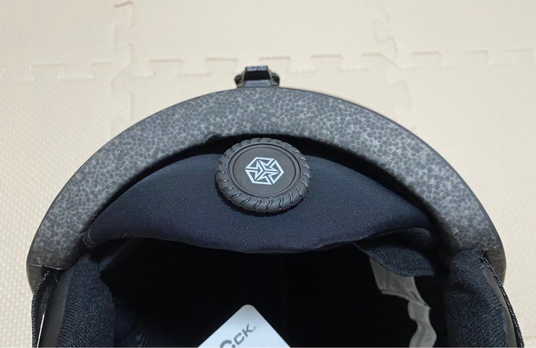 【タグ付き】DICE スノーボードヘルメット マットブラック