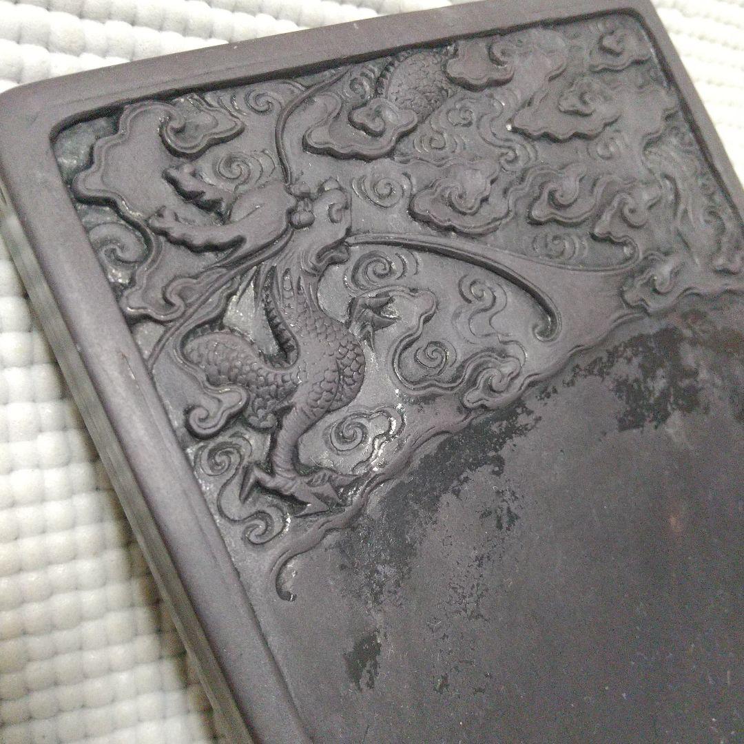 k*o様 雲龍が見事な浅型の硯／黒檀(?)の木箱入り