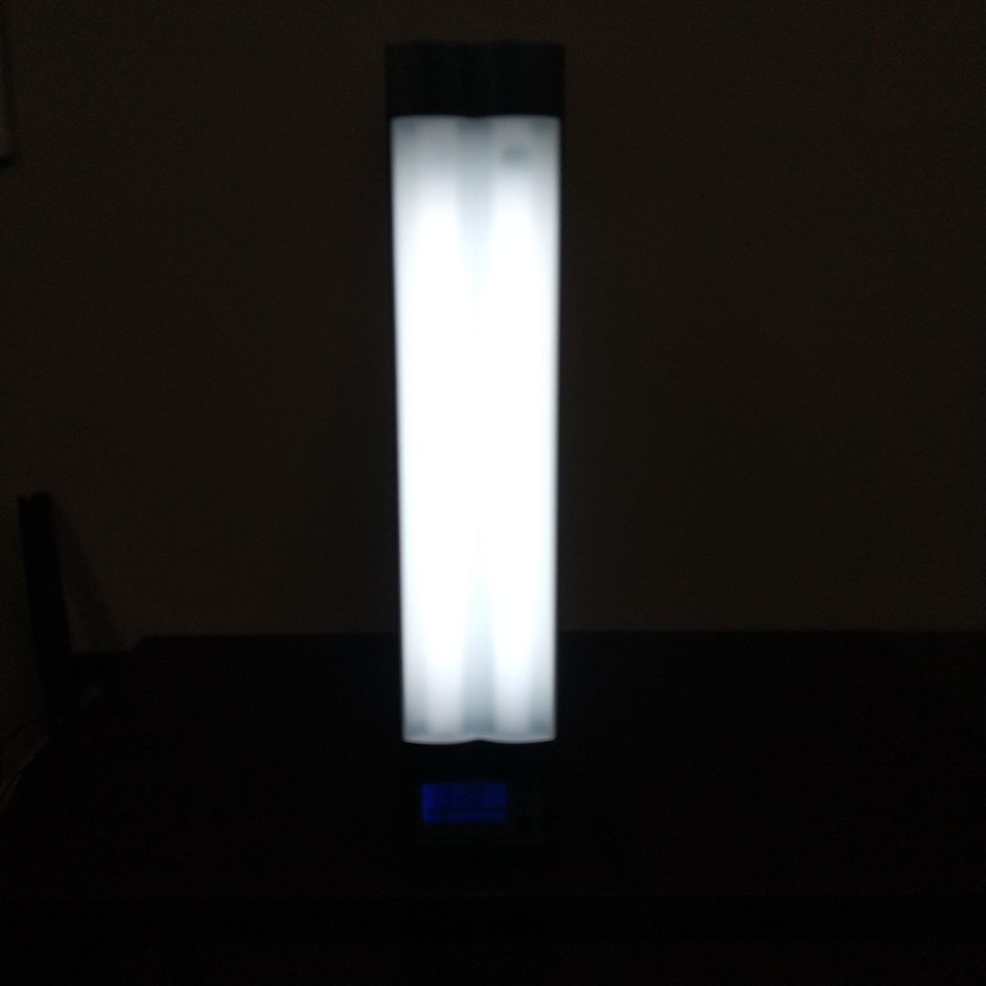 そ*だ様 M[美品] ブライトアップクロックⅡ 光目覚まし時計 ライト ソーラー