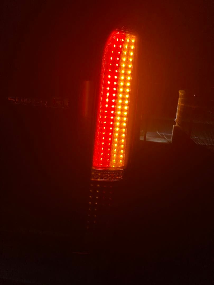ハイエース　テールランプ　StellarV ステラファイブ　200系　LED