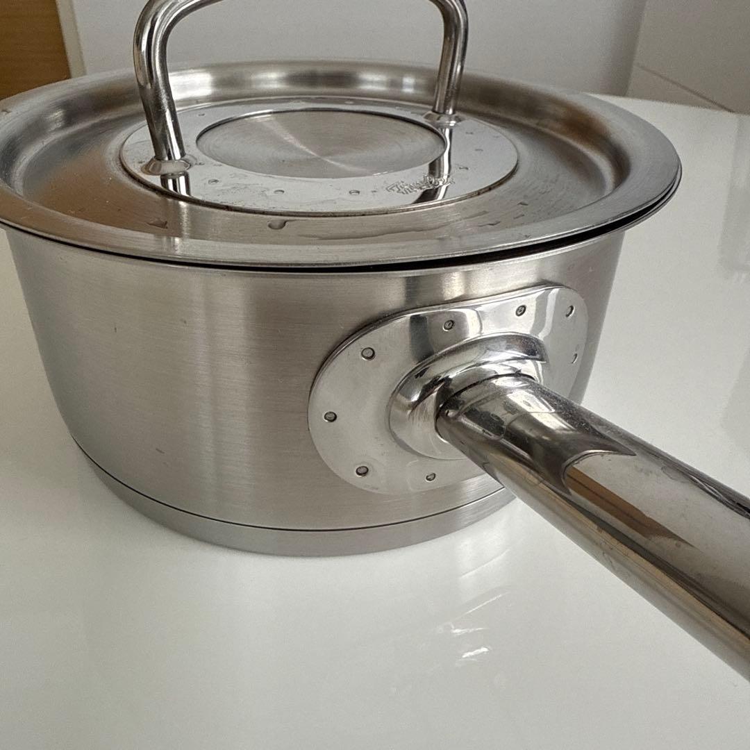 Fissler ステンレススチール 片手鍋 蓋付き　お値引きしました