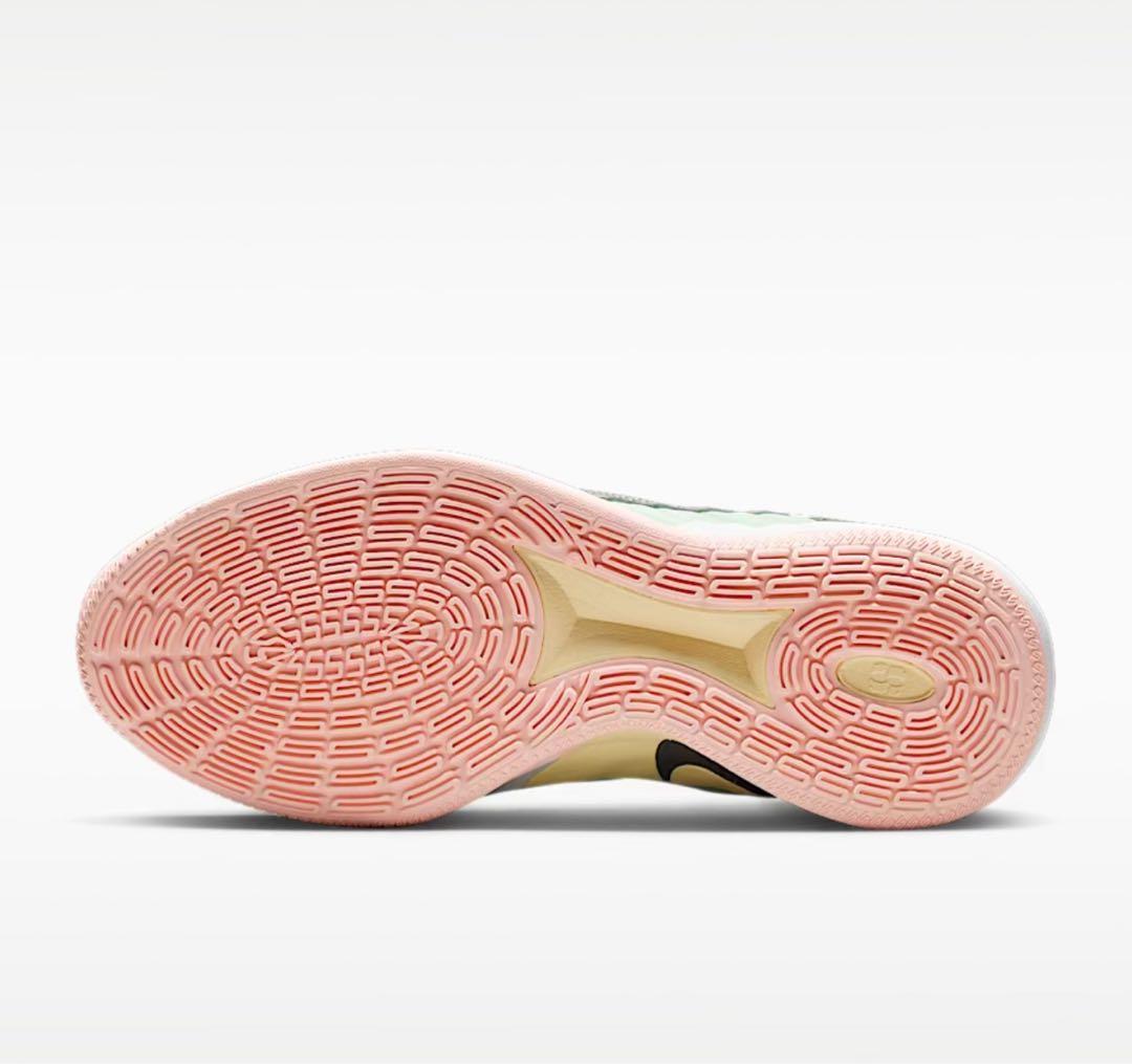 シューズ(女性用) Nike Women's Sabrina 3 \"Silencer\" 24cm
