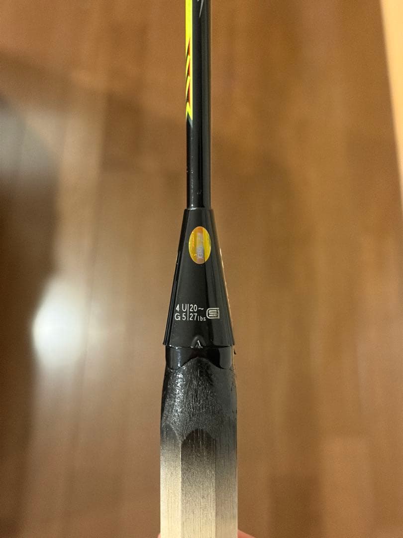 A*i様 Yonex Voltric LD Force 4UG5 （リンダン限定