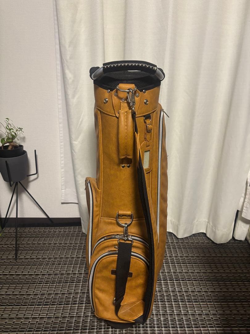 【美品】ゴルフバッグ スタンド式　キャディーバッグ　AXEL レザー