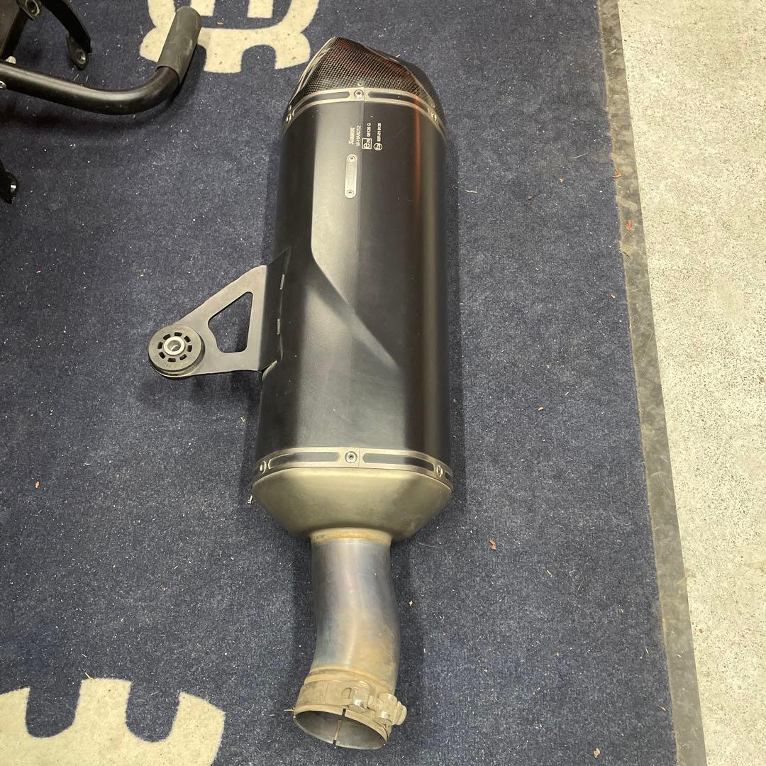 BMW R1250GS AKRAPOVIC アクラポビッチ　マフラー