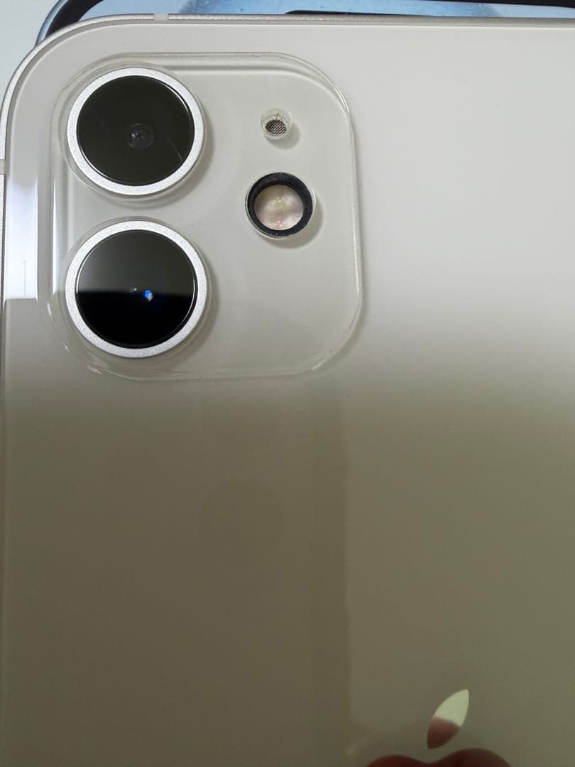 美品　iPhone12