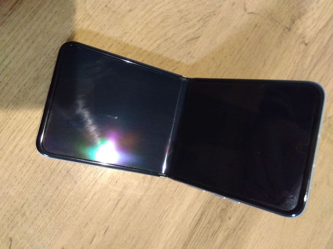 【K&Y☆atelier】motorola　razr40
