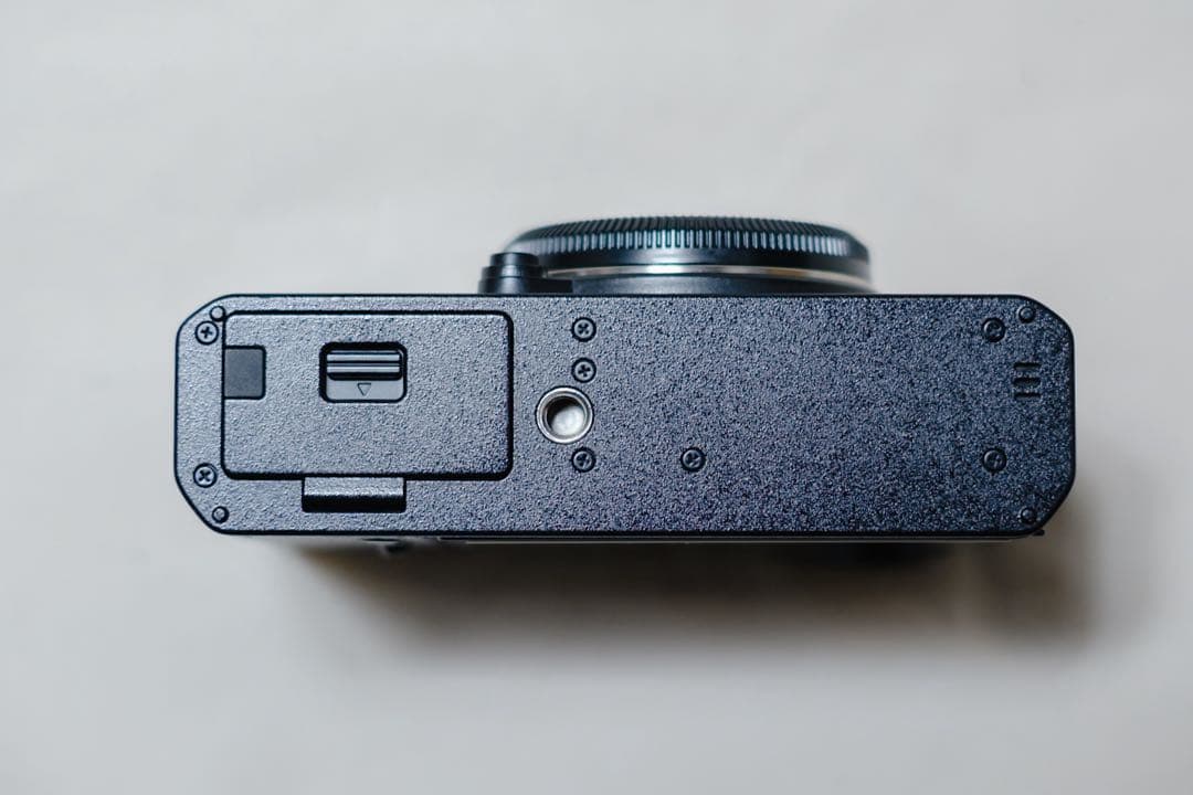 FUJIFILM X-E4 ミラーレスカメラ