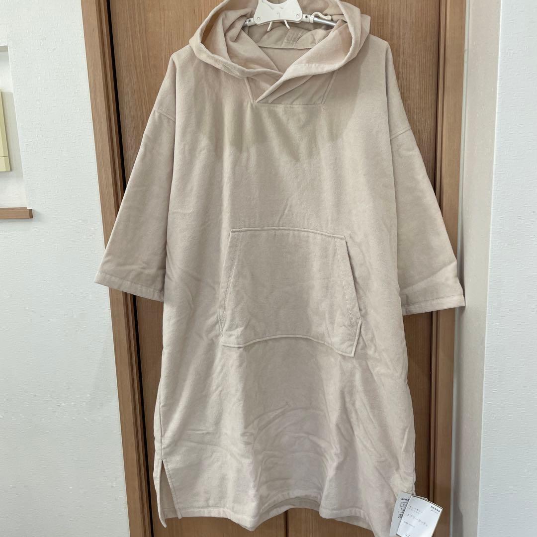 今話題！UCHINO フリース サウナポンチョ ベージュ　未使用　新品