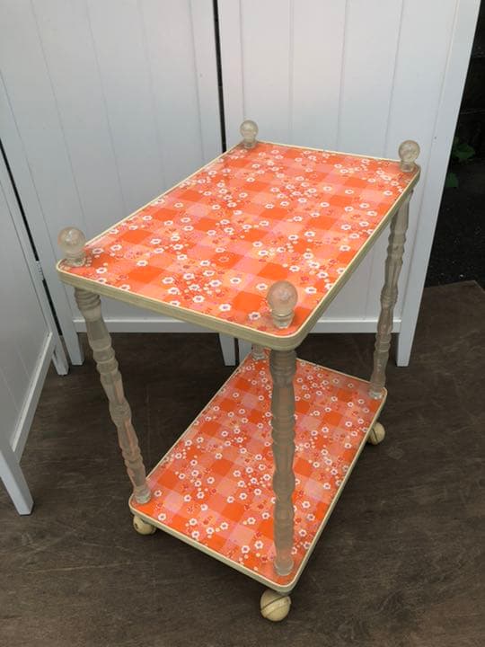 昭和レトロポップ  気泡入りの花柄ワゴン　70年台　ポップ フラワー　棚