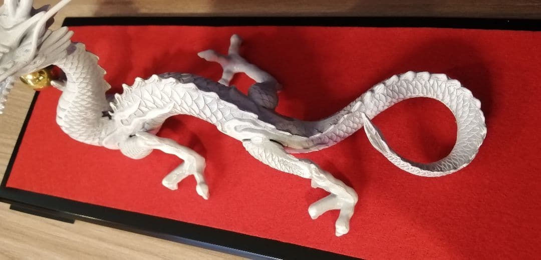 白の龍　開運龍　置物　白の開運龍