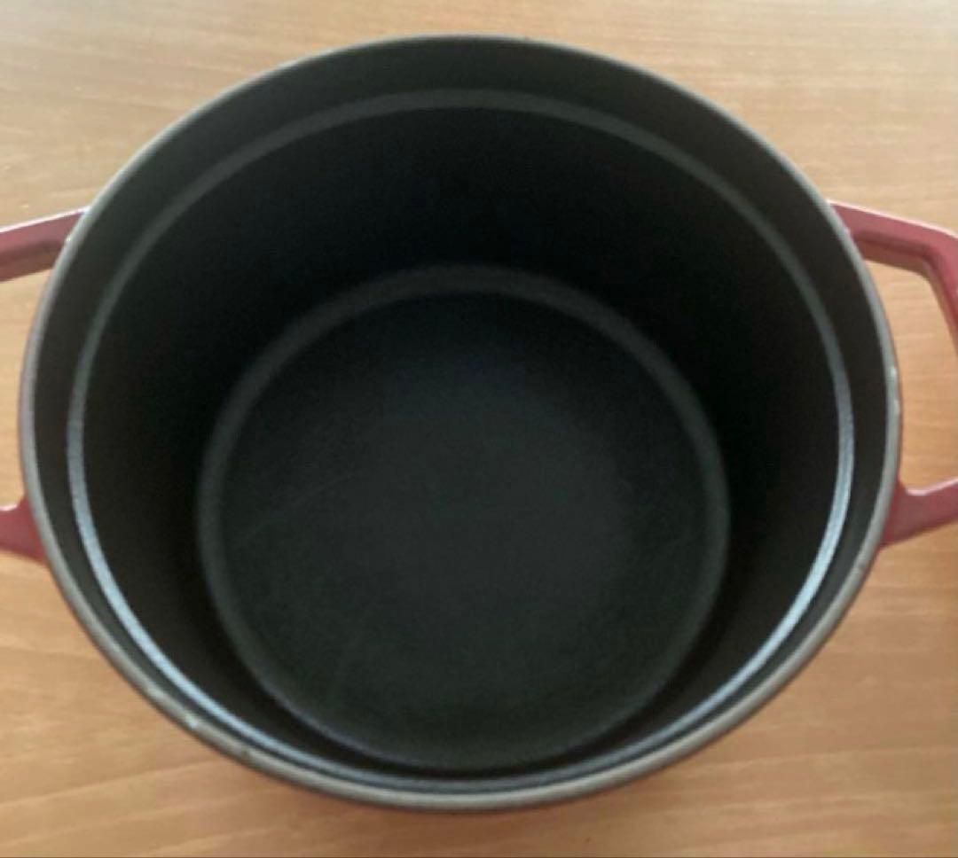 STAUB ストウブ　赤 20㎝　鋳鉄 両手鍋