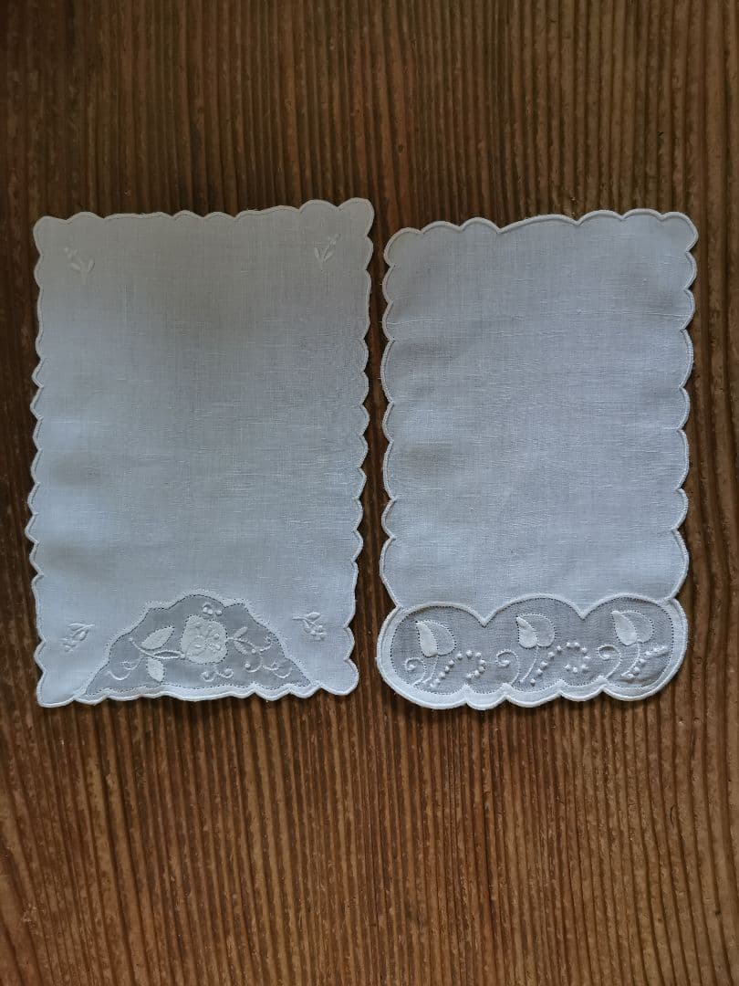 アンティーク カクテルナプキン マディラ/マーガブ刺繍 葉と花のショートクロス