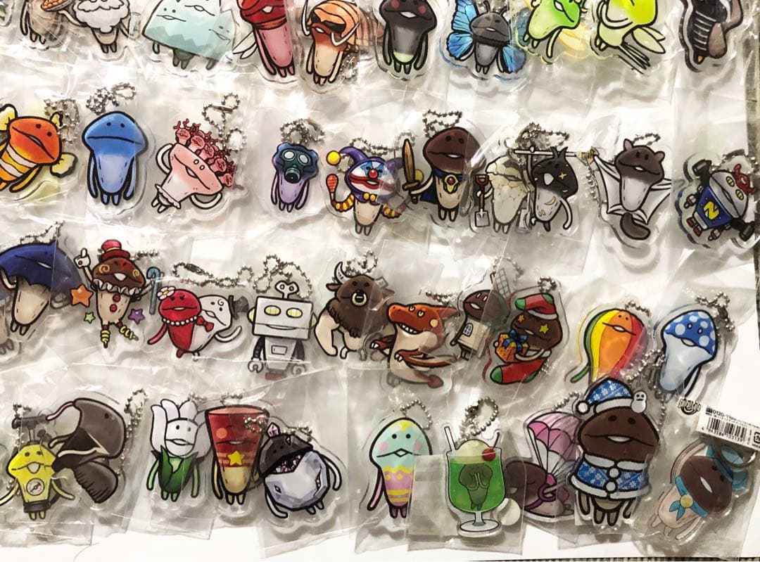 なめこ　大なめこ展　アクリルキーホルダー　レア　なめこ栽培キット　限定