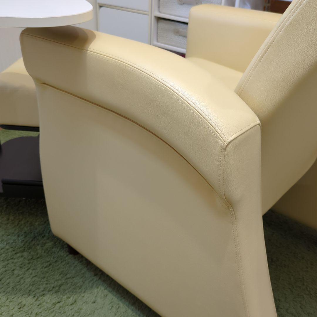 【中古美品】タカラベルモント REINE IIl エステ ネイル用ソファ ベッド