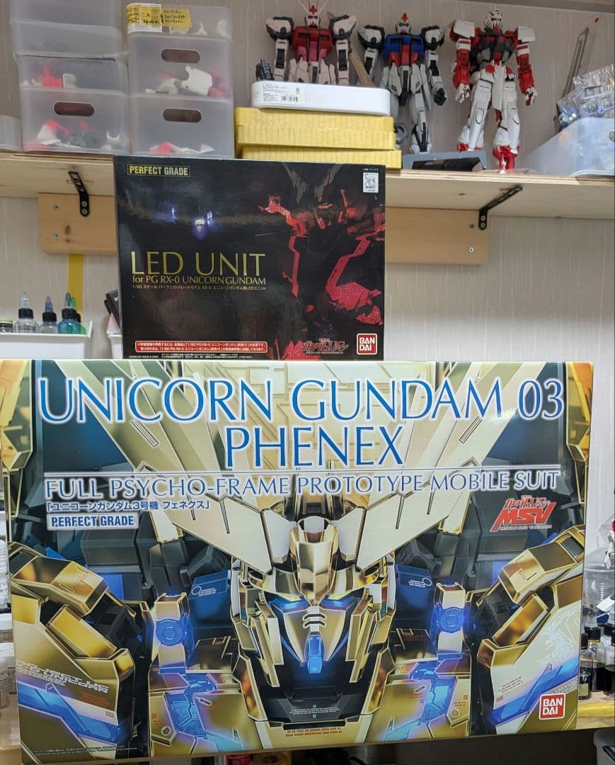 PG ユニコーンガンダム フェネクス　LED