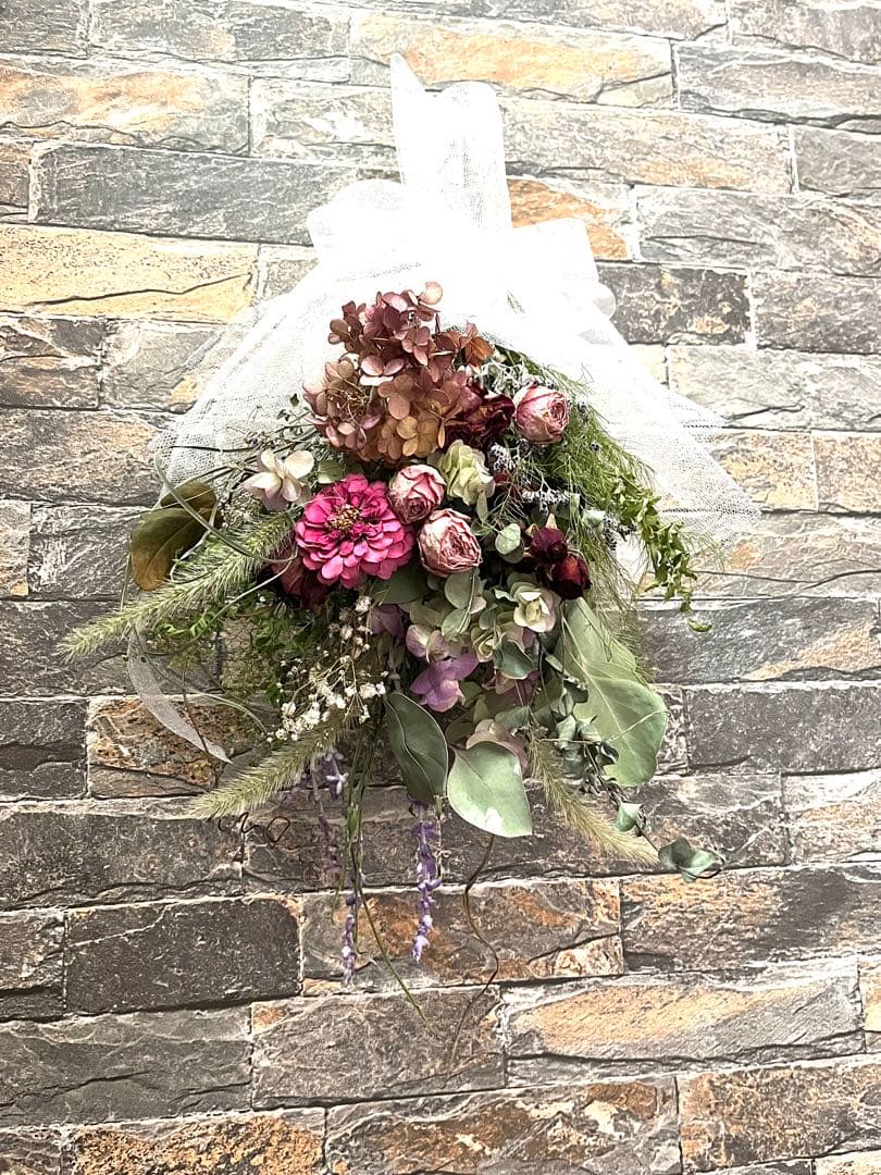 ピンクの薔薇の花束　ドライフラワースワッグ　プレゼントにも〜