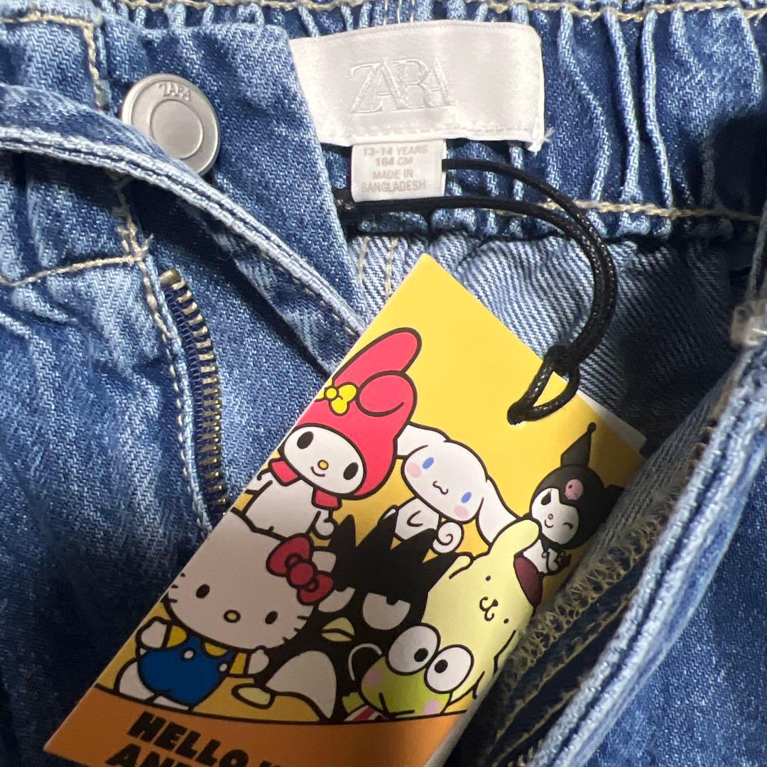 新品　ZARA バレルジーンズ ハローキティ